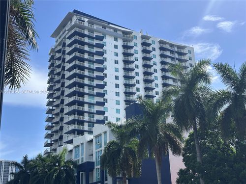 1810-275 Ne 18th St, MIAMI, FL, 33132-1117 | Card Image