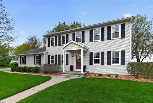 1200 Spahn Drive, Waunakee, WI, 53597 | Card Image
