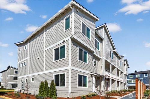 f3-9811 31st Avenue Se, Everett, WA, 98208 | Card Image