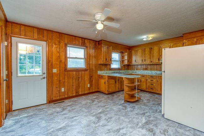28236 Rhea Valley Rd, House other with 3 bedrooms, 2 bathrooms and null parking in Meadowview VA | Image 7