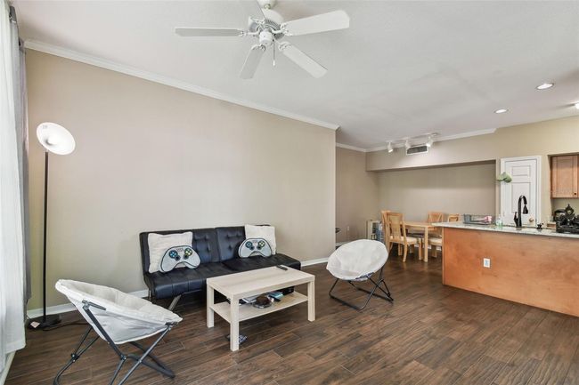 9740 - 9740 Lake Chase Island Way, Condo with 2 bedrooms, 2 bathrooms and null parking in TAMPA FL | Image 7