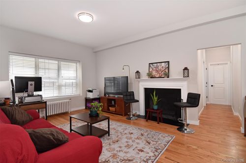 apt-1h-4 Park Ln, Mount Vernon, NY, 10552-3433 | Card Image