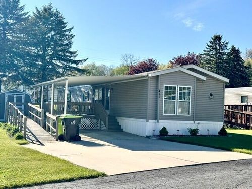 411 Woodview Drive, Greenville, MI, 48838 | Card Image