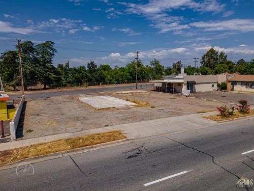 217 Niles Pl, Bakersfield, CA, 93305 | Card Image