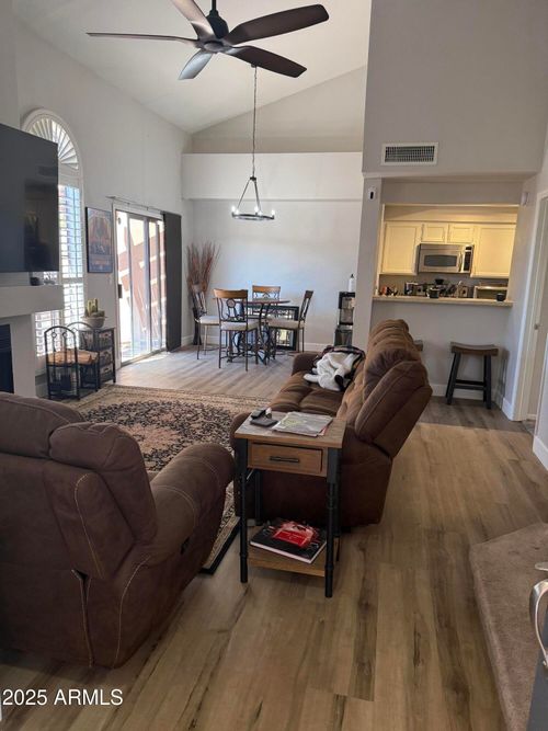 1068-5640 E Bell Rd, Scottsdale, AZ, 85254-5951 | Card Image