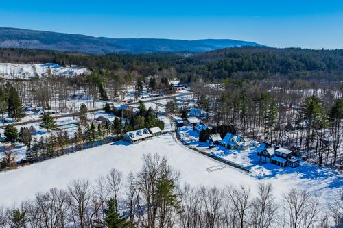 85 Limerick Ln, Arlington, VT, 05250-9080 | Card Image