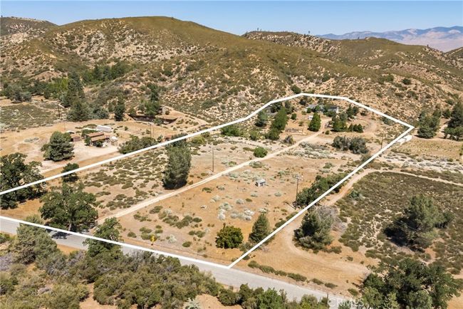 26865 Elizabeth Lake Rd, House other with 2 bedrooms, 2 bathrooms and 2 parking in Lake Hughes CA | Image 57