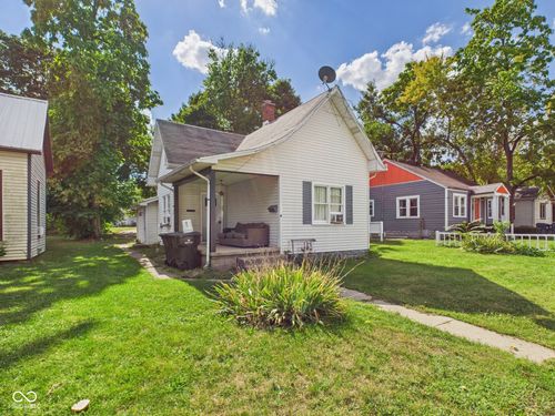 1027 W 11th St, Anderson, IN, 46016-2917 | Card Image