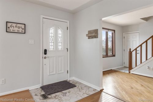 3857 Ellisia Rd, Commerce Twp, MI, 48382-1726 | Card Image