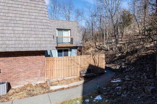 126 Laudaten Way, Warwick, NY, 10990-3856 | Card Image
