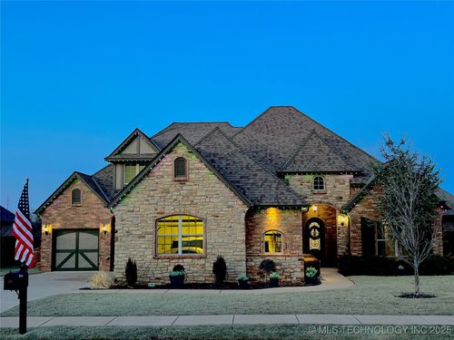 525 Sailboat Bridge Way, Edmond, OK, 73034-5978 | Card Image