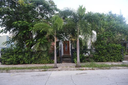 607 El Vedado, West Palm Beach, FL, 33405-1957 | Card Image