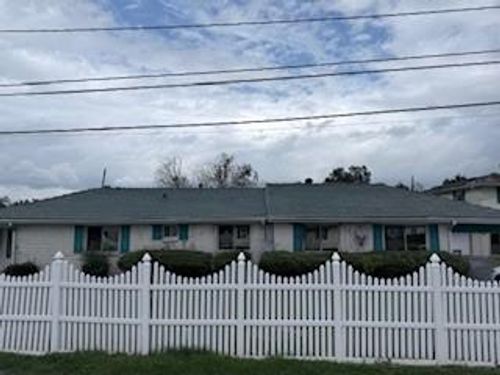 2117 Church St, Vacherie, LA, 70090-5442 | Card Image