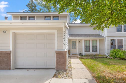 22705 Cranbrooke Dr, Novi, MI, 48375-4505 | Card Image