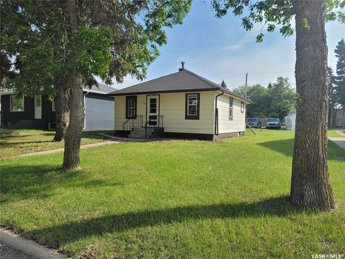 408 3rd Ave W, Unity, SK, S0K4L0 | Card Image