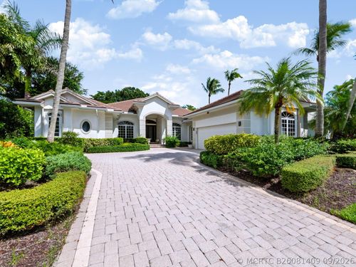 106 Pembroke Dr, Palm Beach Gardens, FL, 33418-4611 | Card Image