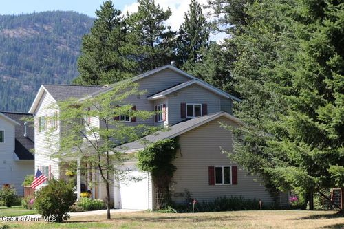 418 Alexander Way, Sandpoint, ID, 83864-8697 | Card Image