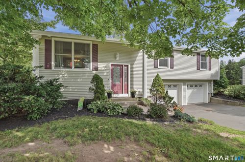101 Deer Run, Plantsville, CT, 06479-1305 | Card Image