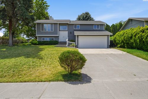 1001 W 14th Avenue, Kennewick, WA, 99337 | Card Image