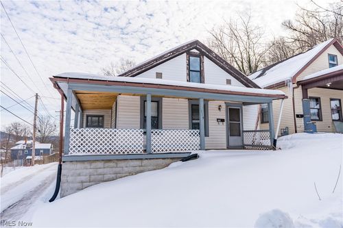 129 S Main St, Uhrichsville, OH, 44683-1928 | Card Image