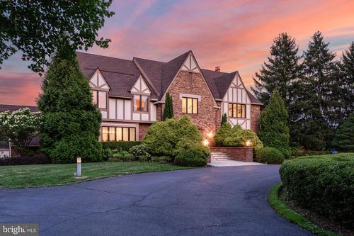 9 Deerfield Ter, MOORESTOWN, NJ, 08057-2103 | Card Image