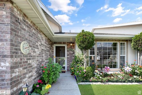 315 Mountain View Ln, Providence, UT, 84332-9212 | Card Image