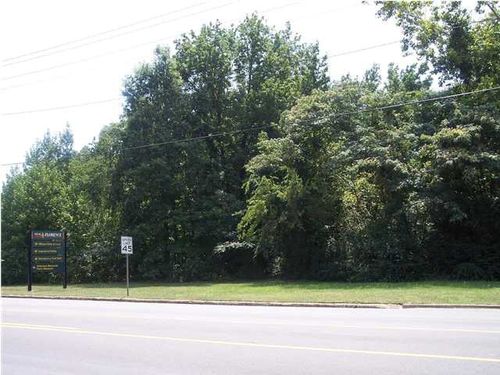 001 W Spring St, Florence, AL, 35630 | Card Image