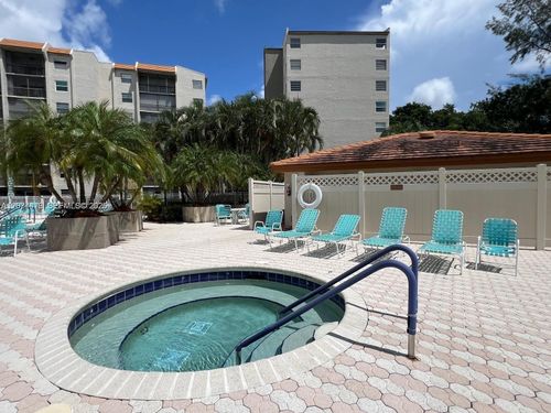 603-b-3910 Inverrary Blvd, Lauderhill, FL, 33319-4324 | Card Image