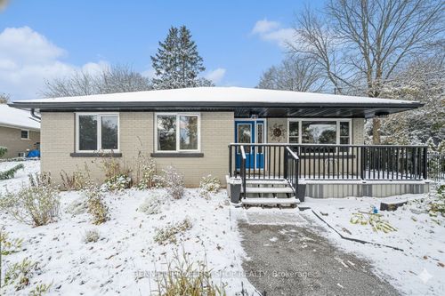 1109 Edward St, Manotick, ON, K4M1G8 | Card Image