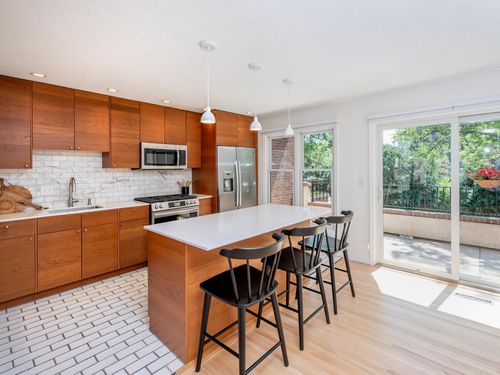 3102 Dean Ct, Minneapolis, MN, 55416-4386 | Card Image