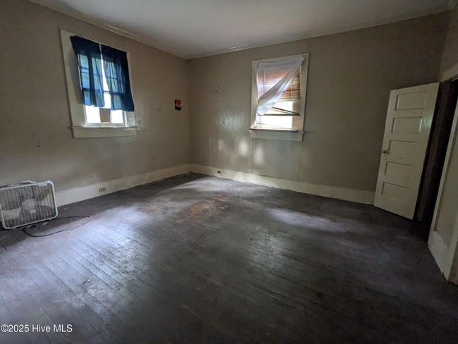 207 Bruton St W, Home with 4 bedrooms, 2 bathrooms and null parking in Wilson NC | Image 11