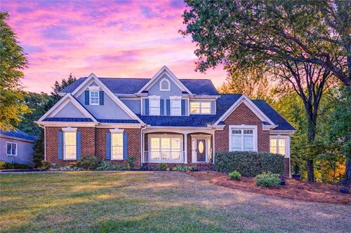 185 Amberbrook Cir, Grayson, GA, 30017-1822 | Card Image