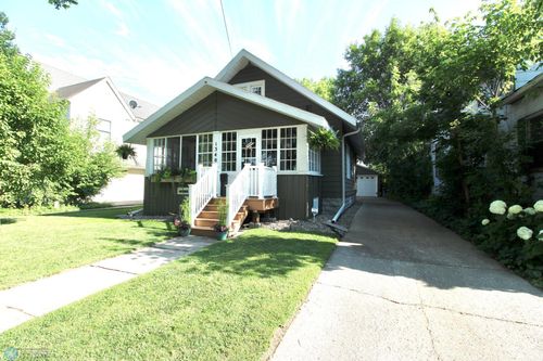 1340 5th Ave S, Fargo, ND, 58103-1618 | Card Image