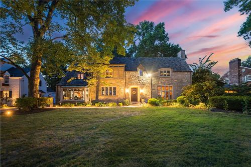 694 Valleyview Rd, Pittsburgh, PA, 15243-1016 | Card Image