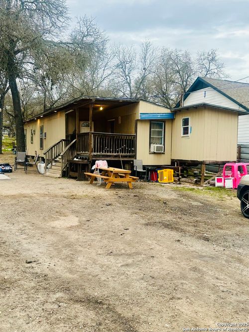 23015 Deer Run Dr, San Antonio, TX, 78264-4121 | Card Image
