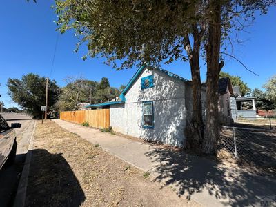 Back fence, stucco siding | Image 2