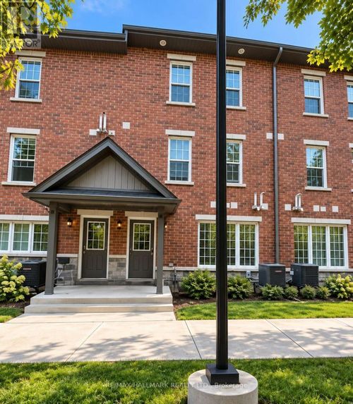 10-242 Penetanguishene Road, Barrie (Georgian Drive), ON, L4M7C2 | Card Image