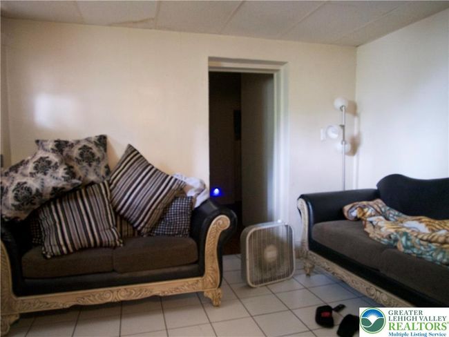 266 E Walnut St, Condo with 13 bedrooms, 6 bathrooms and 8 parking in Allentown PA | Image 17