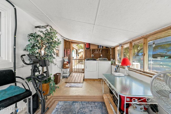 306 Ne 55 Th St, House other with 3 bedrooms, 1 bathrooms and null parking in Oak Island NC | Image 11
