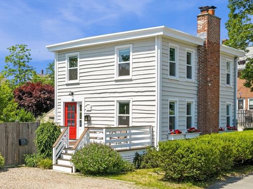 1 Red Frank Ln, Marblehead, MA, 01945-3117 | Card Image