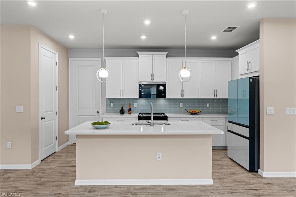 Residential Lease in FORT MYERS 3