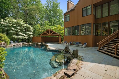 5 Ponds Ln, Purchase, NY, 10577-1710 | Card Image