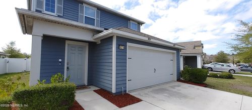 8279 Meadow Walk Ln, Jacksonville, FL, 32256-8074 | Card Image