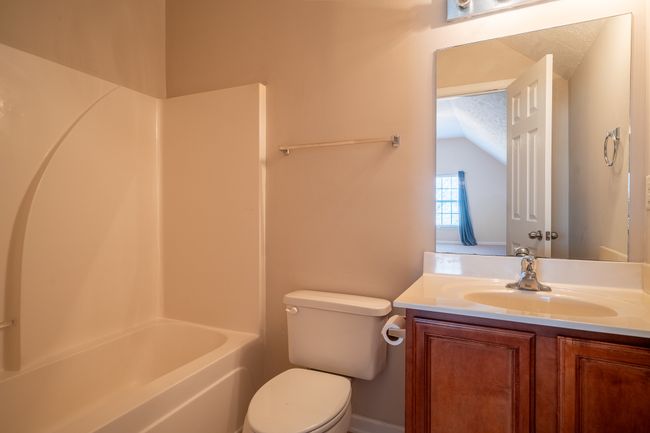 upstairs bath (attached to bonus room/ 4th bedroom) | Image 35