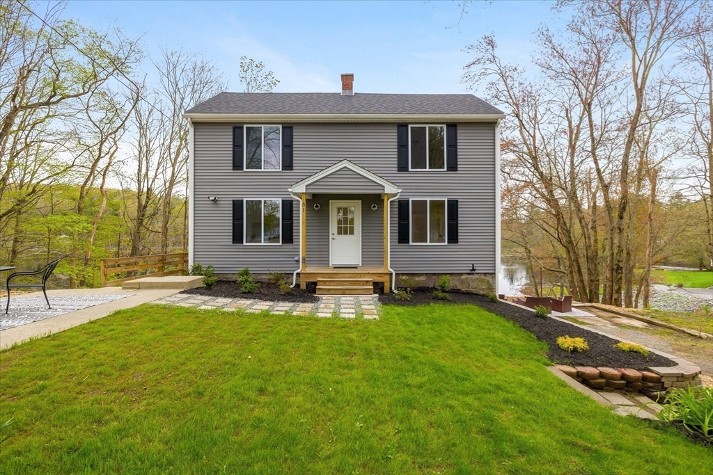 Howarth Rd, Oxford, MA 01540
