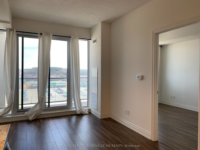 912 - 9600 Yonge St, Condo with 2 bedrooms, 1 bathrooms and 1 parking in Richmond Hill ON | Image 9