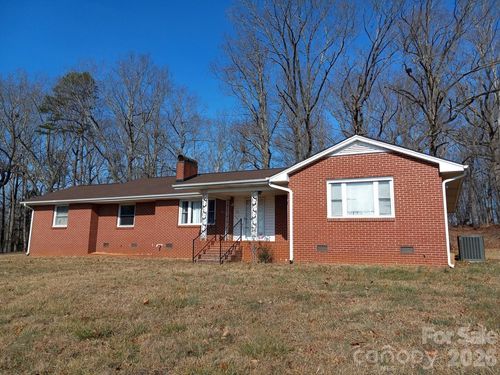 4612 Dallas Cherryville Hwy, Bessemer City, NC, 28016-7732 | Card Image