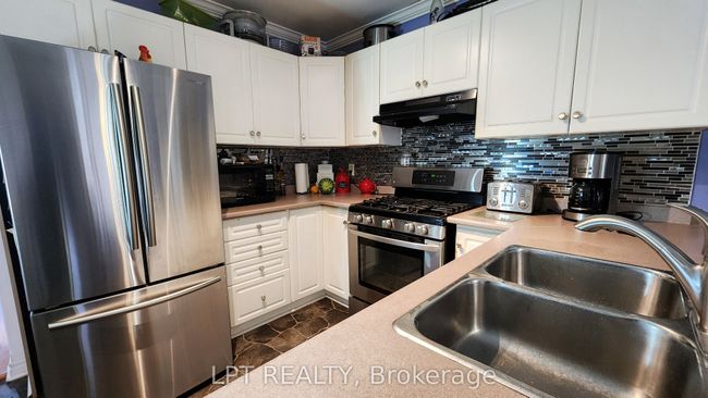 69 Simcoe St, House attached with 4 bedrooms, 2 bathrooms and 2 parking in Elmvale ON | Image 6