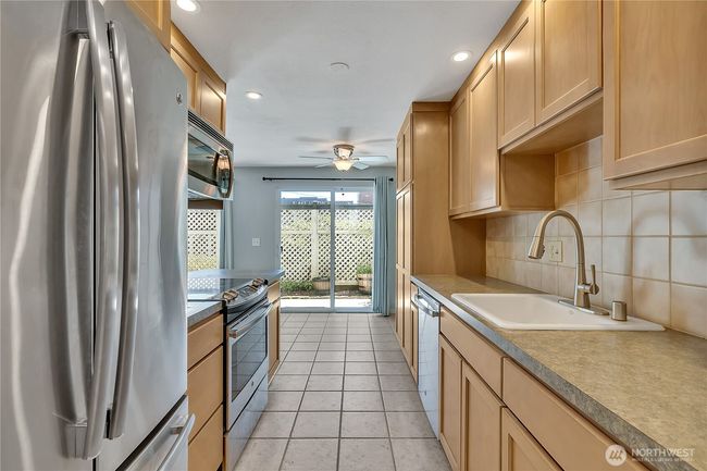 APT-17 - 762 Hayes St, Condo with 2 bedrooms, 1 bathrooms and 1 parking in Seattle WA | Image 8