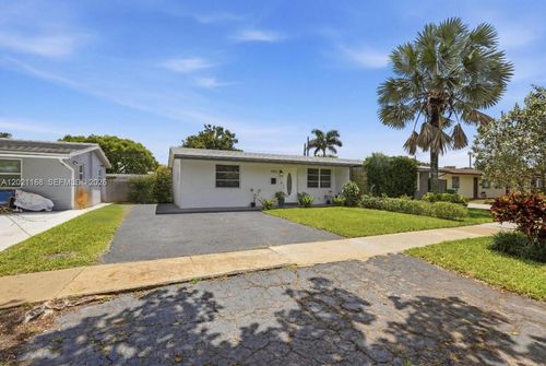 4966 Sw 93rd Ave, Cooper City, FL, 33328-3535 | Card Image